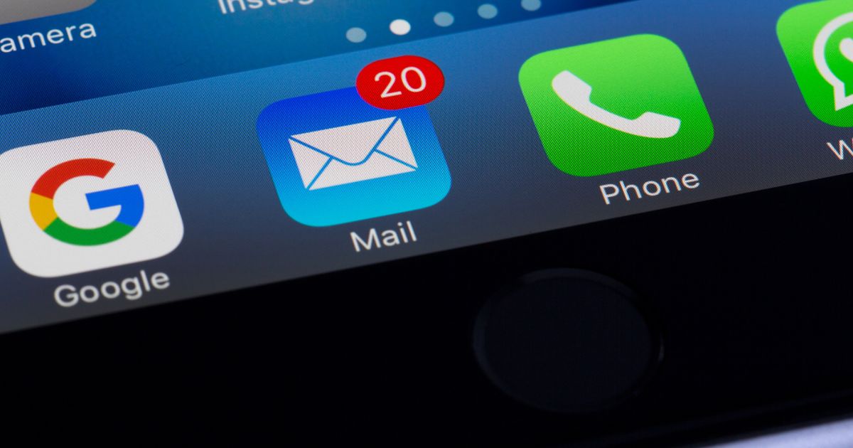 8813から電話があったときの安全な対応方法