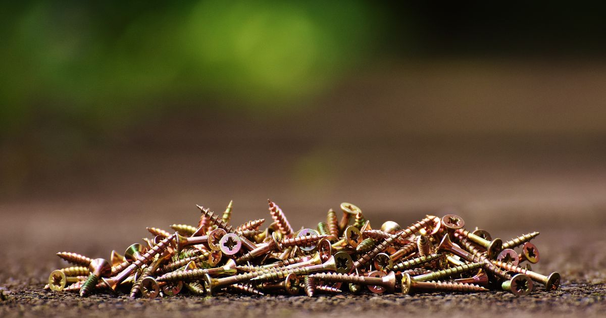 ネジが回りにくい・頭が潰れかけたときの対処アイデア