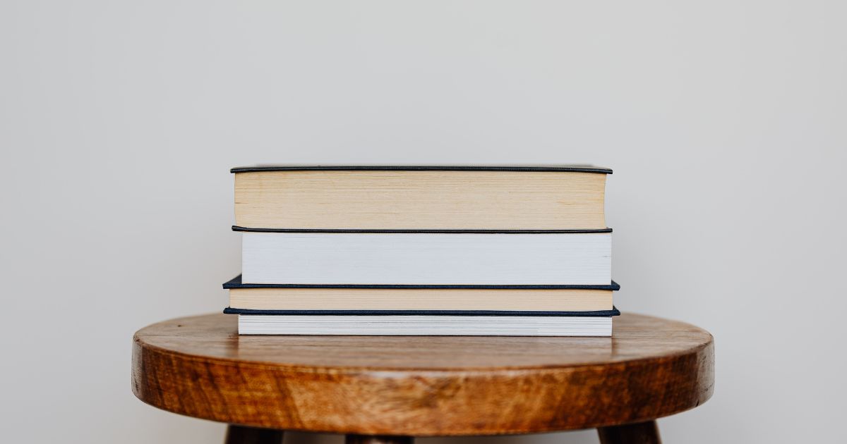 サイコロ本ってどんな本？厚さで呼ばれるユニークな愛称