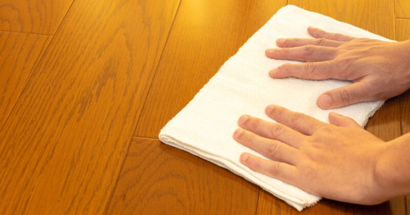 フローリング掃除に使える100均アイテム