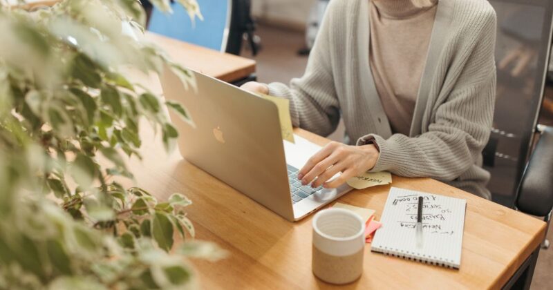 ビジネスシーン別「振込のご案内」メール文例集