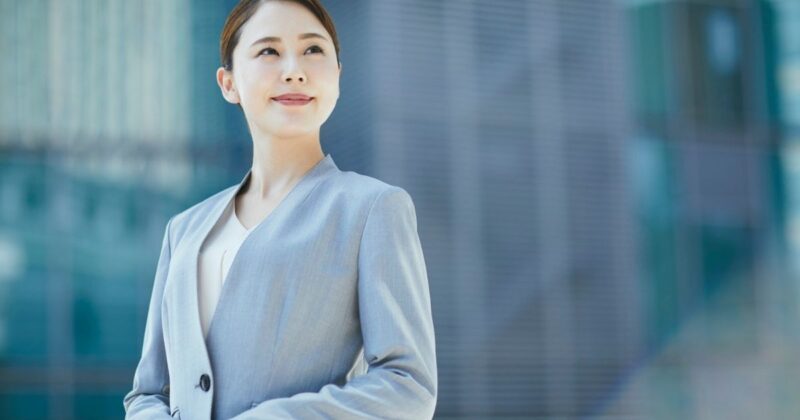 そもそも青山とAOKIはどう違う?ブランドの立ち位置を整理