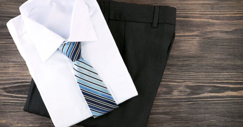 礼服・フォーマルスーツはどちらが満足度高い?