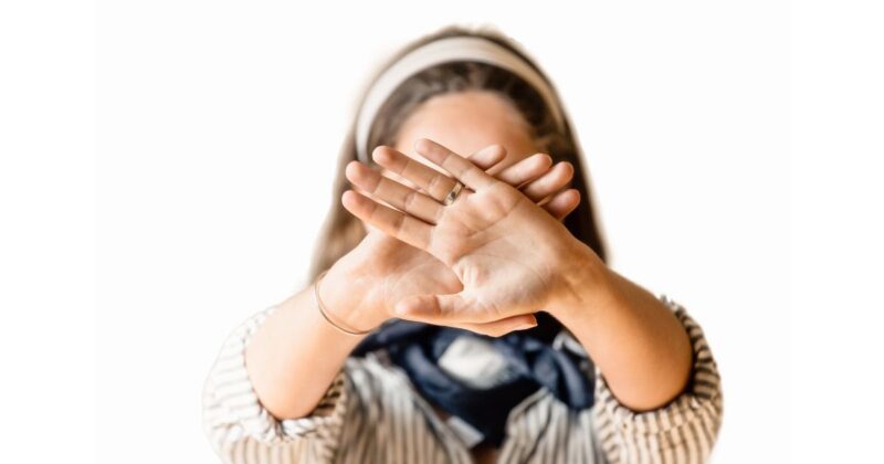 急な出勤を断るときに避けたい言い方