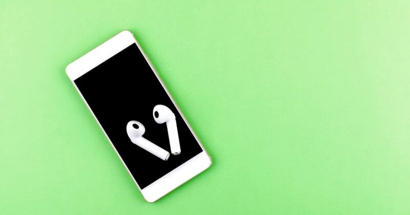 外出先でAirPodsを片方だけなくした時の探し方