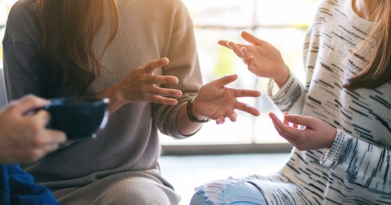 同窓会で「変わったね」と言われた時の返し方