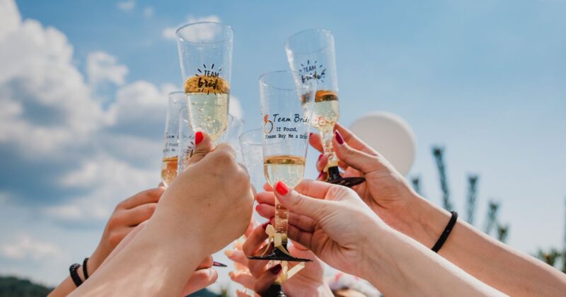 そのまま使える同窓会の近況報告例文集